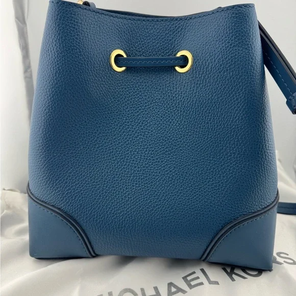 Michael‎ Kors Mercer Gallery Convertible Blue Leather Bucket Bag
